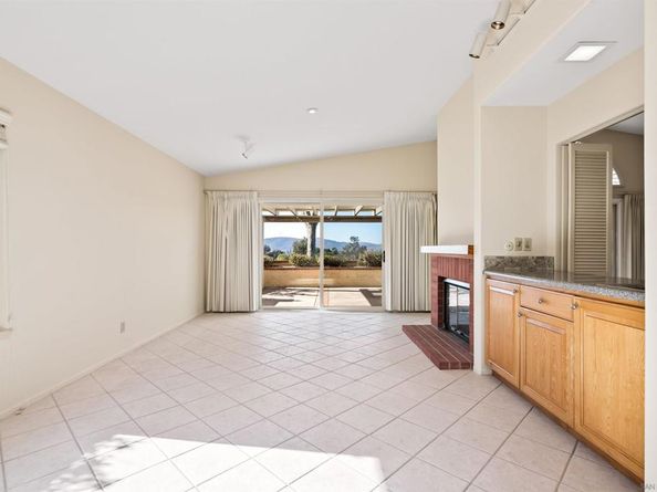 18113 Calle Estepona, San Diego CA 92128