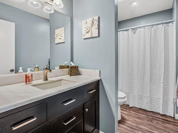 450 W Vermont 1602, Escondido CA 92025