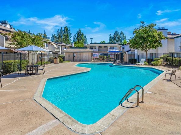 450 W Vermont 1602, Escondido CA 92025
