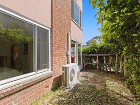 8040 Girard Ave 1, La Jolla CA 92037