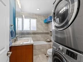 8040 Girard Ave 1, La Jolla CA 92037