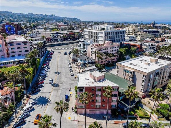 8040 Girard Ave 1, La Jolla CA 92037