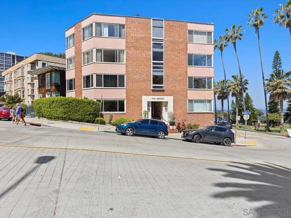 8040 Girard Ave 1, La Jolla CA 92037