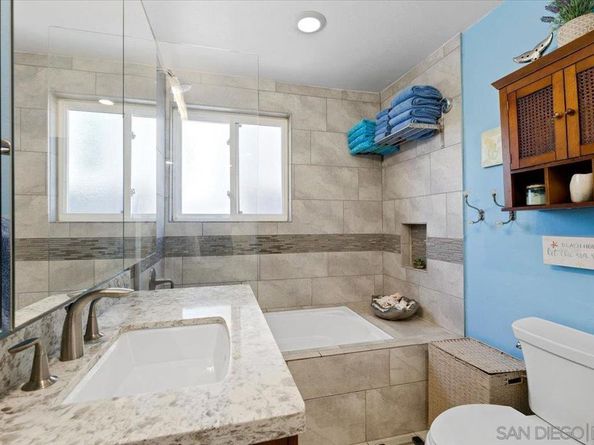 8040 Girard Ave 1, La Jolla CA 92037