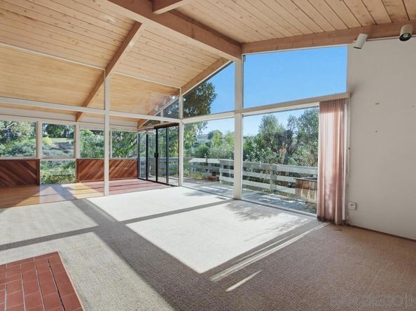 6121 La Pintura, La Jolla CA 92037