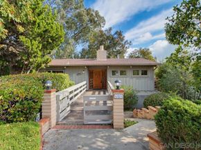 6121 La Pintura, La Jolla CA 92037