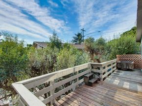 6121 La Pintura, La Jolla CA 92037