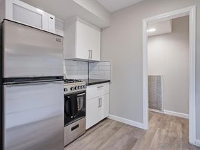 6121 La Pintura, La Jolla CA 92037