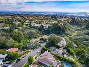 6121 La Pintura, La Jolla CA 92037