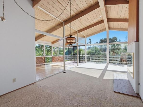 6121 La Pintura, La Jolla CA 92037