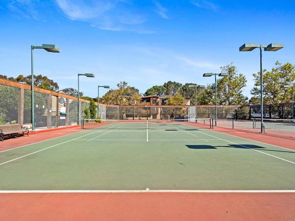 8870 Villa La Jolla Dr 210, La Jolla CA 92037