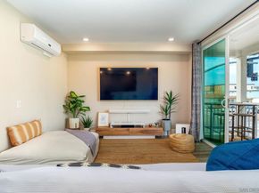 807 Santa Barbara Pl, San Diego CA 92109