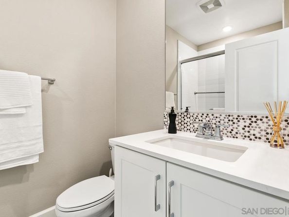 807 Santa Barbara Pl, San Diego CA 92109
