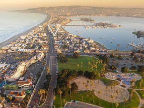 807 Santa Barbara Pl, San Diego CA 92109