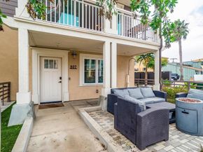 807 Santa Barbara Pl, San Diego CA 92109