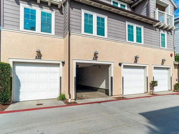 807 Santa Barbara Pl, San Diego CA 92109