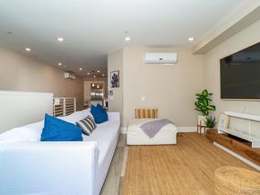 807 Santa Barbara Pl, San Diego CA 92109