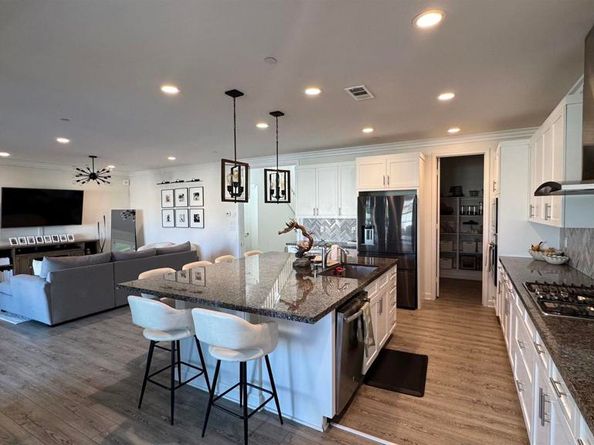 1337 Baumgartner Way, Escondido CA 92026