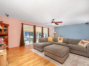 7948 Shalamar Dr, El Cajon CA 92021