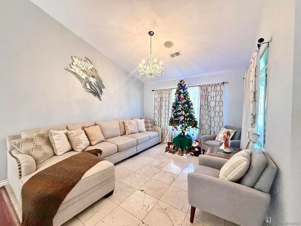 1423 Vista Grande Rd, El Cajon CA 92019