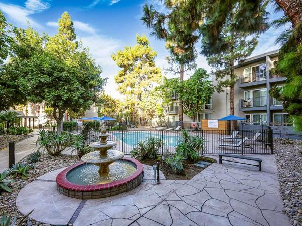 4860 Rolando Ct Unit 52, San Diego CA 92115