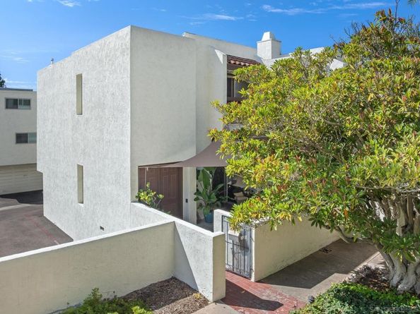 6763 Caminito Del Greco, San Diego CA 92120