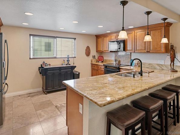 6763 Caminito Del Greco, San Diego CA 92120