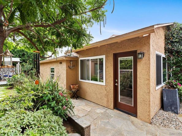 4377 Newport, San Diego CA 92107