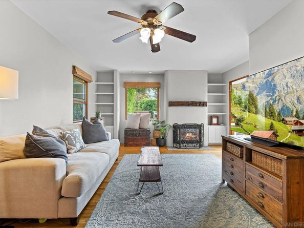 4377 Newport, San Diego CA 92107