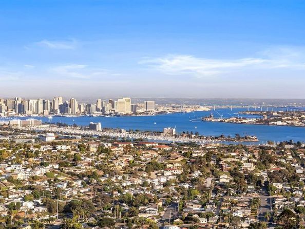 4377 Newport, San Diego CA 92107