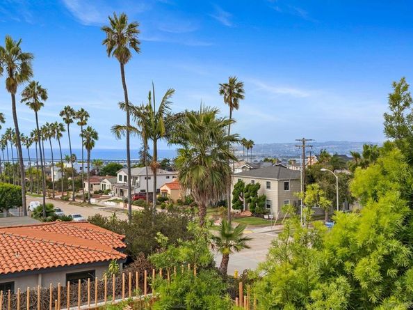 4377 Newport, San Diego CA 92107