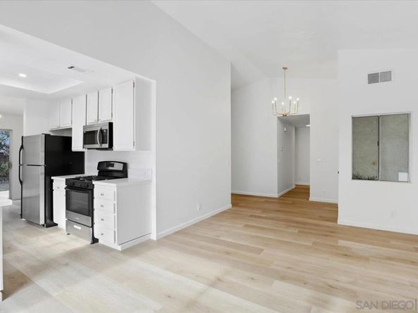 1708 Woodbridge Rd, Escondido CA 92026