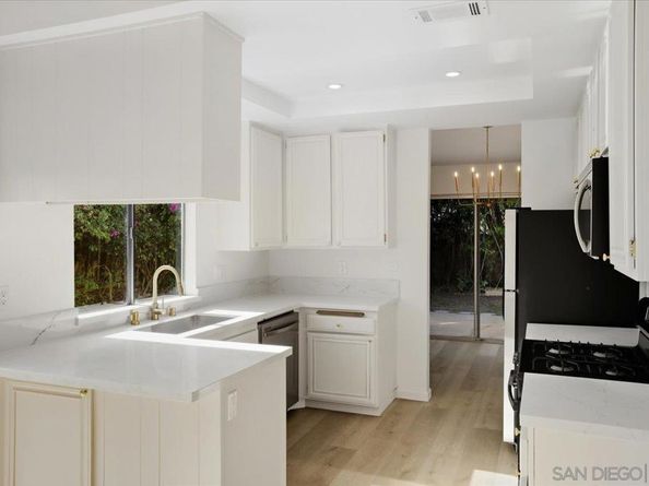 1708 Woodbridge Rd, Escondido CA 92026