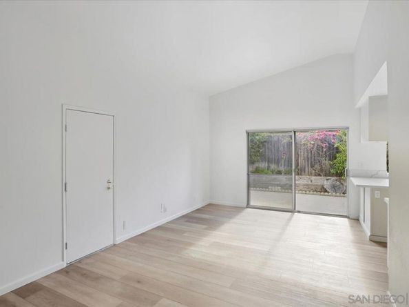 1708 Woodbridge Rd, Escondido CA 92026