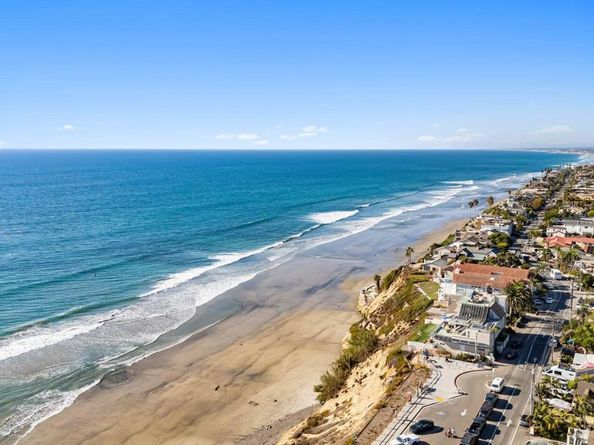 950 Hermes Ave, Encinitas CA 92024