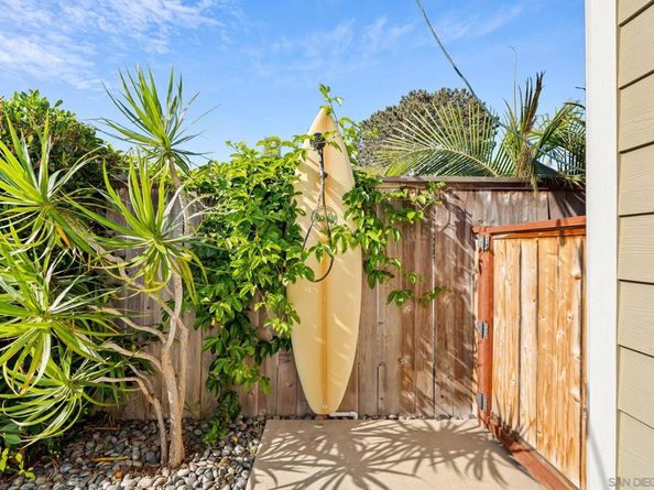 950 Hermes Ave, Encinitas CA 92024