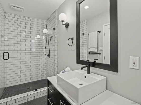 4672 Rolando Blvd, San Diego CA 92115