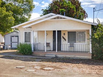 8271 Golden Ave