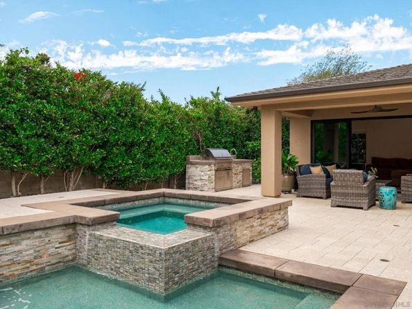 1879 Tahiti Drive, Costa Mesa CA 92626