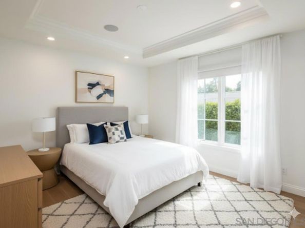 1879 Tahiti Drive, Costa Mesa CA 92626