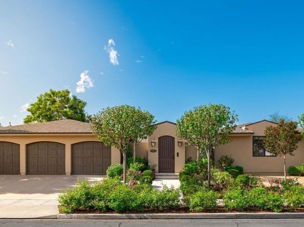 1879 Tahiti Drive, Costa Mesa CA 92626