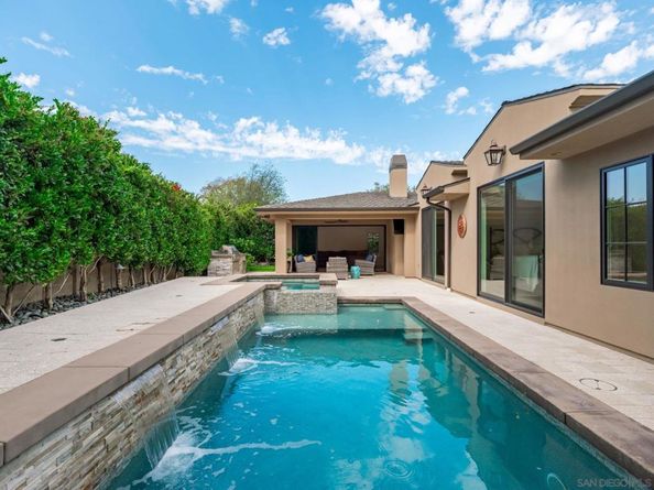 1879 Tahiti Drive, Costa Mesa CA 92626