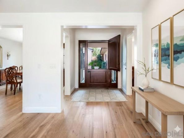 1879 Tahiti Drive, Costa Mesa CA 92626