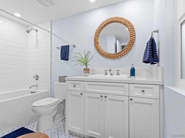 2122 Del Mar Heights Rd, Del Mar CA 92014