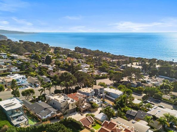 2122 Del Mar Heights Rd, Del Mar CA 92014