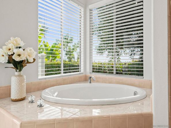6502 La Paloma St., Carlsbad CA 92009
