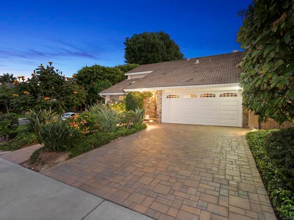 6502 La Paloma St., Carlsbad CA 92009