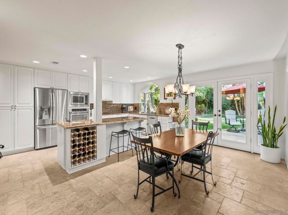 6502 La Paloma St., Carlsbad CA 92009
