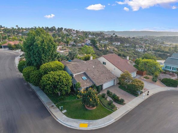 6502 La Paloma St., Carlsbad CA 92009
