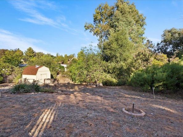 11493 Eucalyptus Hills Dr, Lakeside CA 92040